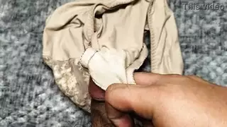 شاعر المليون على سراويل أفضل صديق: صنم محظور