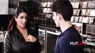 مفلس جبهة تحرير مورو الإسلامية ضربات عشوائيا موظف الرائجة سارة العربية |