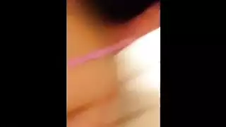 سونيا تحصل على مارس الجنس من الصعب من قبل عميلها الإيطالي الأبيض