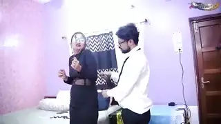 موظفي المكتب الخام المتشددين اللعنة مع رئيسها للترقية فيلم كامل
