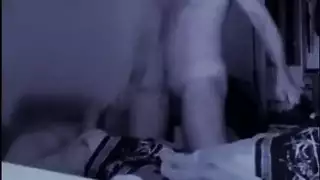 فيديو سكس منزلي زوج يصور زوجته وهي تمص زبه وتتناك منه على السرير