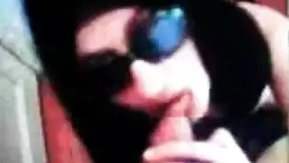 فتاة عربية اللسان