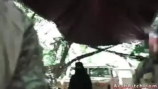 طالب عربي وفتاة عربية مثيرة ساخنة يمارس الجنس مع