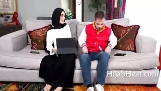 خجول الحجاب في سن المراهقة لكنها تريد أن ديك أيضًا أبري بابكوك