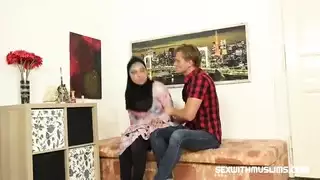 حبيبي في الحجاب يريد أن يبدو لطيفًا