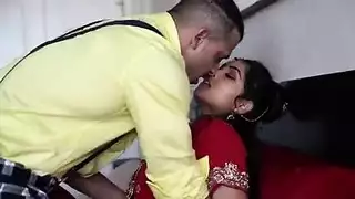 لذة الجنس في سكس شهر عسل هندي ونيك كس قوي