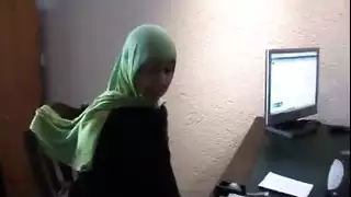 جميلة العربية المغربية الحجاب مثلية