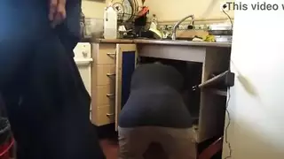 زوجة الديوث العربية تعيش في لندن