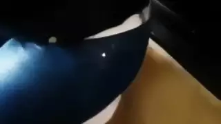 محجبة تعشق وتتفنن في ركلمتان خفيفتان على اللسانمن