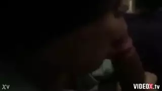 بيوريت الهواة تمتص صديقها الذي يصورها عندما لا تريد!
