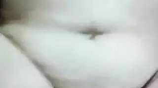 ام عمار مرافقه عيل بزبر صغير تقوله دخله كمان عاوزه احس انى بتناك