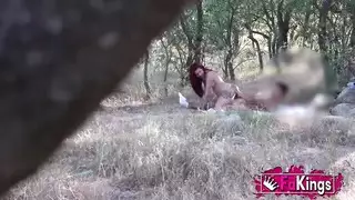 تم القبض عليه الأحمر: جلسة جنسية صوفيا سانتانا مع شخص غريب