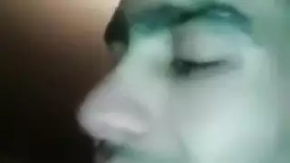 فتاة مغربية بدينة تمتص عشاق ديك