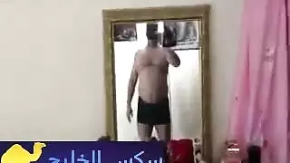 حصري فيلم سكس عربي روعة مص ونيك وكلام وسخ و قبيح