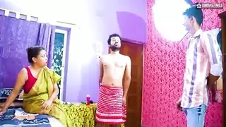 اشتعلت اثنين من و يمارسان الجنس عندما لا يوجد أحد في المنزل (صوت هندي)