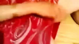 المومس بتاعته بتقوله تعالى دخل زبرك وهوا يتقل وهيا هتموت من المحنه