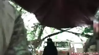 العربي لأول مرة في المنزل بعيدًا عن المنزل بعيدًا عن المنزل