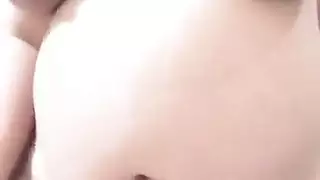 الخطوة العربية الحامل الأم التي تضايق وتشرط على كاميرا الويب تبحث عن شخص ما يمارس الجنس مع بوسها المشعر