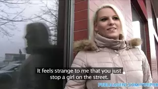 القذف على صدر امرأة اجتمع في الشارع