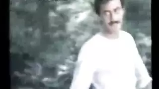 الممثلة التركية مشهد السيارة في الهواء الطلق