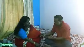 دعا البنغالية الهندية باهبة صديقها الجنس xxx بينما الزوج في موقفه !! الصوت القذر الساخن