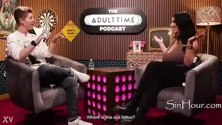 لقد كنت حقًا أحب أن أكون عاهرة، لذلك دخلت في مجال الإباحية