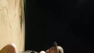 ملزمة ومكممة للإذلال العام: مكشوف ديك ديلون مادوكس الصغير