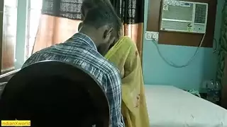ديسي زوجة الديوث الساخنة على الانترنت الحجز الجنس! جنس ديسي